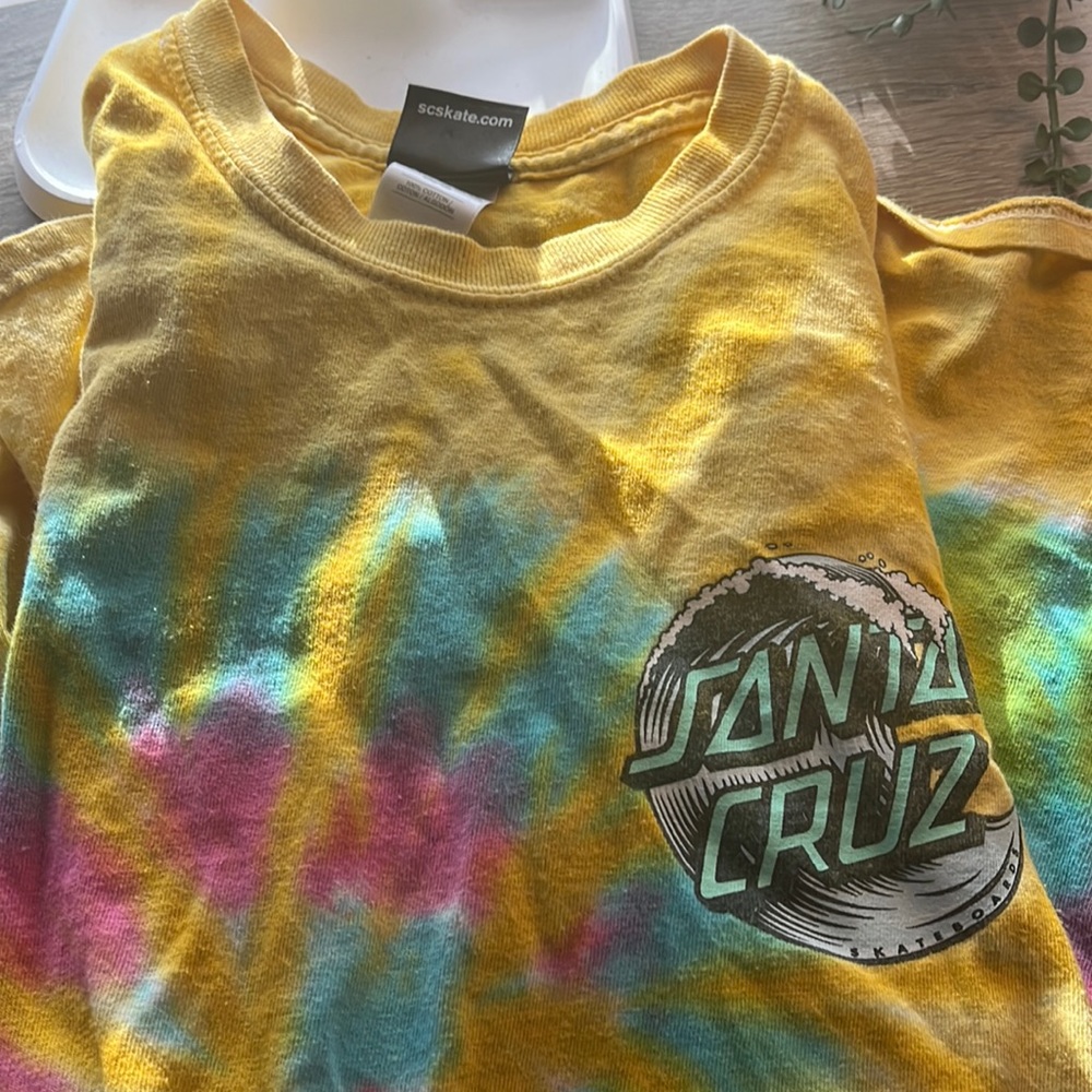 size small santa cruz shirt